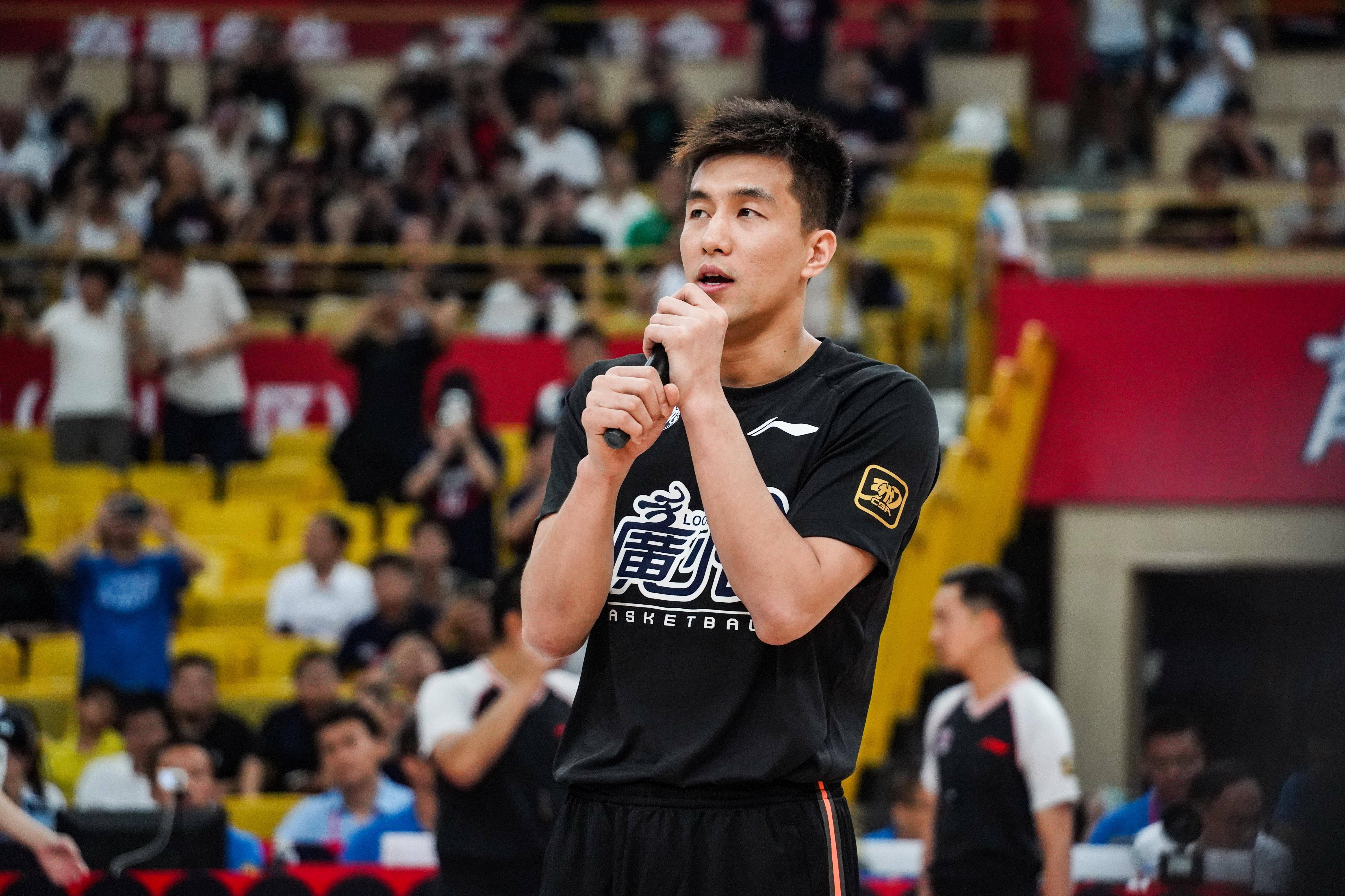 转折点！广州队豪取连胜，CBA常规赛今夜攻防权衡，底气十足，团队化学反应显著的简单介绍