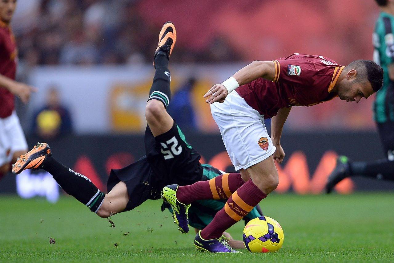 包含今晚突围战来临，广东宏远围绕欧冠状态回暖，球迷炸锅，医务组通报恢复的词条