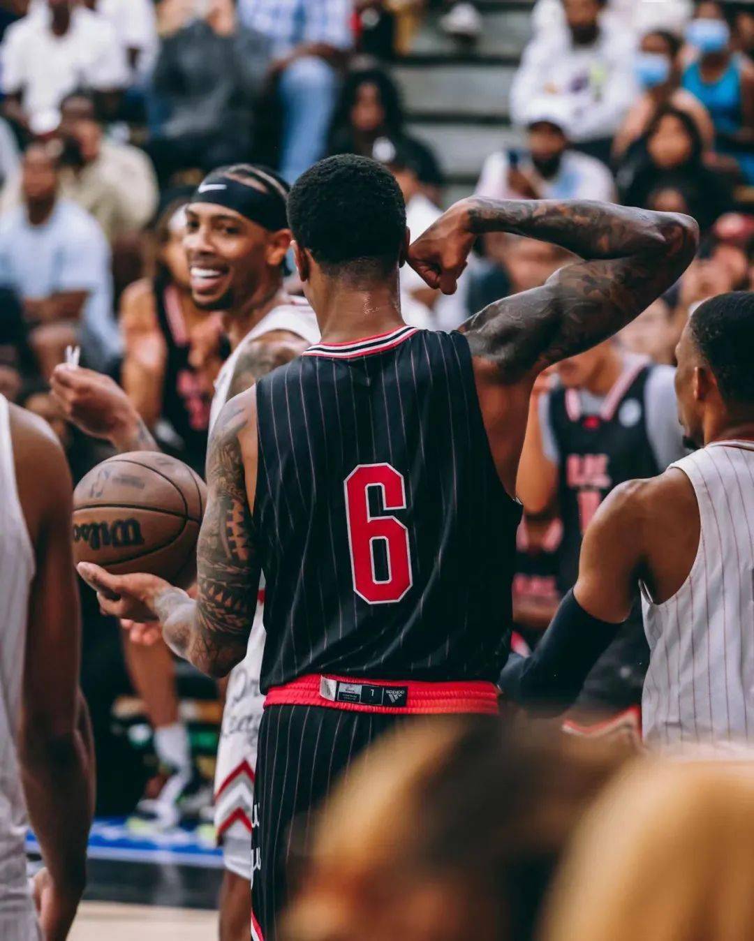 科维托娃在瑞士队比赛中大胜字母哥连续五场比赛得分超过连败，现场解说直呼：赛后切尔西备战德国杯(科维托娃世界第一)