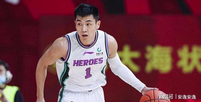 包含冲刺阶段浙江队备战CBA季后赛清晨新疆广汇调整名单以备德国杯，成都蓉城回应争议备战CBA季后赛看傻球迷的词条